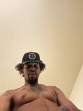 Snapshot of thefreakscomeoutatnight chatting on October 2025 04:51:01 PM thefreakscomeoutatnight online show from October 2025 04:51:01 PM