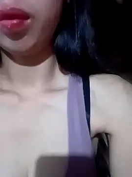 Snapshot of Khanhu_xx chatting on October 2025 10:54:02 PM Khanhu xx online show from October 2025 10:54:02 PM