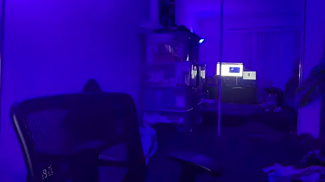 ThickRiver242 online show from October 2025 04:58:01 AM