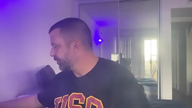 ThickRiver242 online show from April 2026 09:43:01 PM