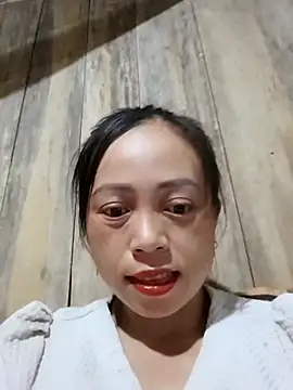Tuyet xx online show from October 2025 10:23:01 PM
