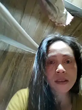 Tuyet xx online show from October 2025 05:25:02 PM