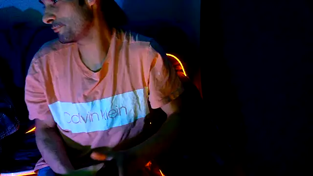 highinhtxx online show from November 2025 06:51:01 AM