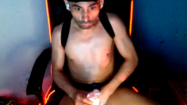 highinhtxx online show from March 2026 11:43:02 PM