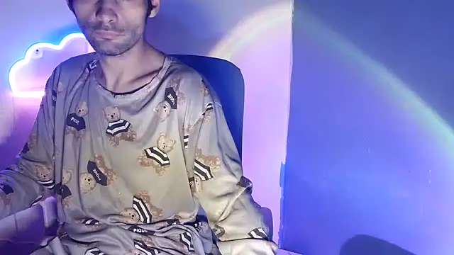 highinhtxx online show from May 2026 02:11:01 AM