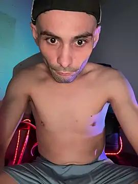 highinhtxx online show from February 2026 10:43:02 PM