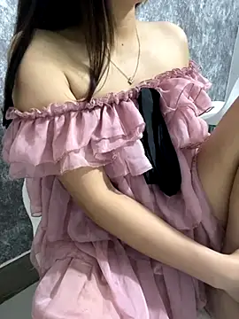 lee ly online show from December 2025 07:40:02 AM