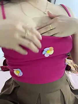 lee ly online show from November 2025 06:28:01 AM