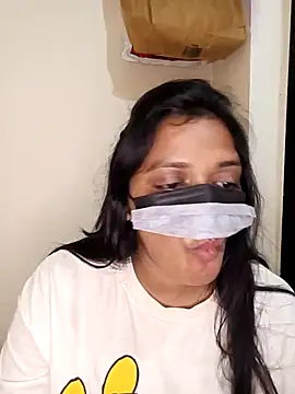 Bille hot wine online show from October 2025 03:57:02 PM