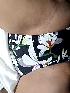 Hotmommax online show from February 2026 09:25:01 PM