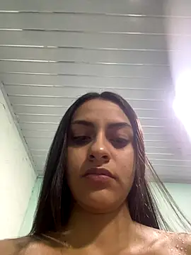 Snapshot of miluwatson chatting on October 2025 09:38:02 PM miluwatson online show from October 2025 09:38:02 PM