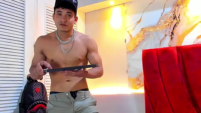 daniscot online show from November 2025 03:54:02 AM