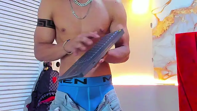 daniscot online show from October 2025 04:11:01 AM