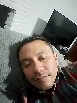 Snapshot of Ricuss9 chatting on October 2025 10:27:01 AM Ricuss9 online show from October 2025 10:27:01 AM