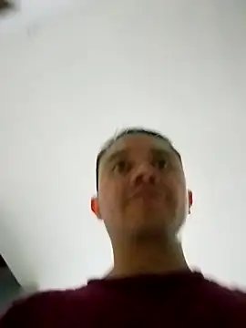 Snapshot of Ricuss9 chatting on October 2025 08:15:01 AM Ricuss9 online show from October 2025 08:15:01 AM