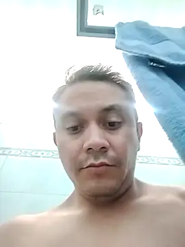 Snapshot of Ricuss9 chatting on November 2025 05:38:01 PM Ricuss9 online show from November 2025 05:38:01 PM