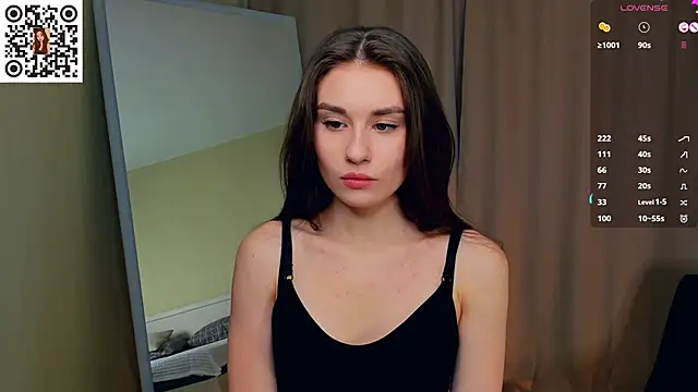 Snapshot of MinaRuzzo chatting on November 2025 05:44:02 AM MinaRuzzo online show from November 2025 05:44:02 AM