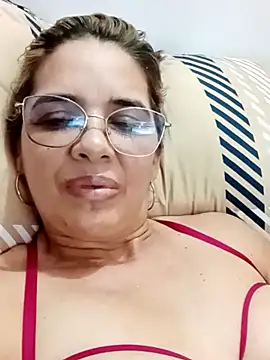 Snapshot of AdiniTA__Hot chatting on October 2025 01:40:02 AM AdiniTA Hot online show from October 2025 01:40:02 AM