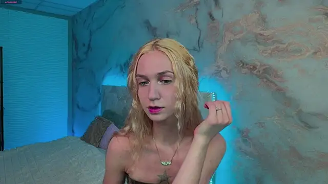 SerenaCrystall online show from July 2026 10:36:02 AM