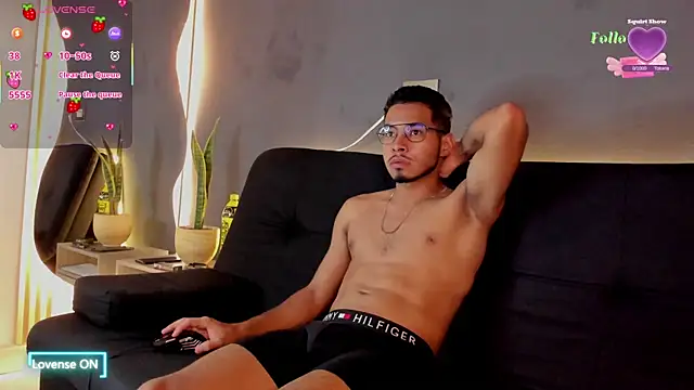 Jaybrown  1 online show from November 2025 03:33:02 AM