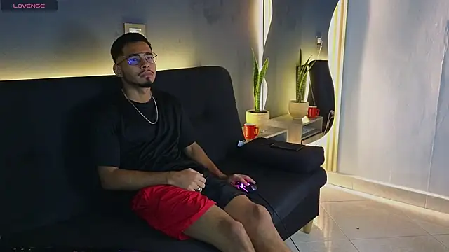 Jaybrown  1 online show from October 2025 04:44:02 AM