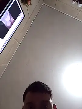 Wolffj6 online show from December 2025 05:16:01 PM