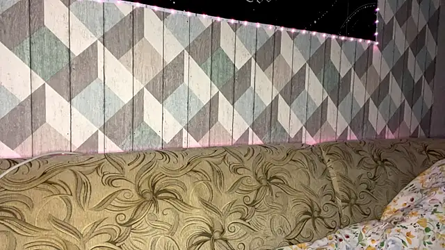 RebelKitsune online show from November 2025 06:52:01 AM