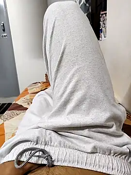 Mallu kalikar 69 online show from November 2025 04:43:02 PM