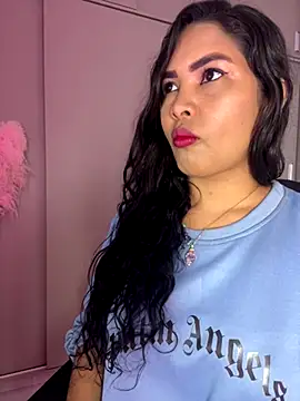 Snapshot of EmilyZuits chatting on November 2025 09:57:02 PM EmilyZuits online show from November 2025 09:57:02 PM