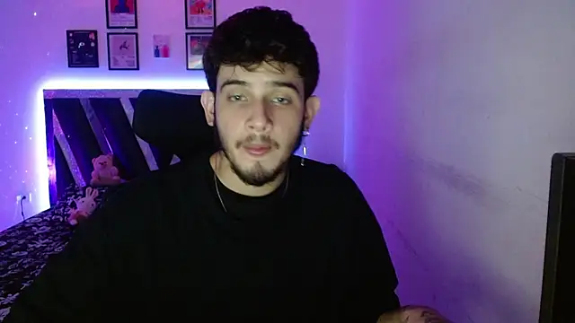 Sebasxxl12 online show from October 2025 06:25:01 AM