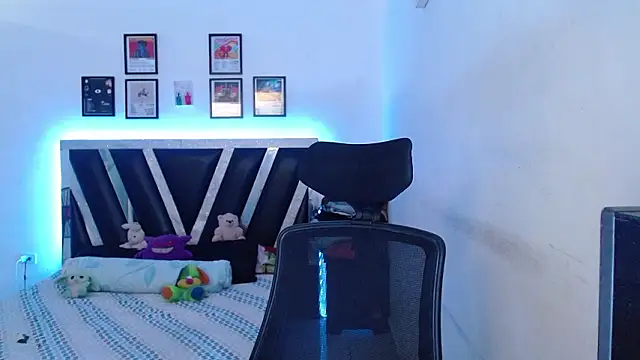 Sebasxxl12 online show from February 2026 01:10:01 PM