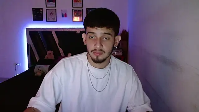 Sebasxxl12 online show from December 2025 10:26:02 PM