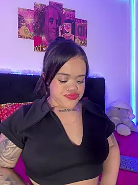 Sussyroxxx online show from December 2025 01:00:01 AM