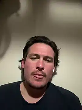 Snapshot of itsthecatchh chatting on September 2025 05:13:01 AM itsthecatchh online show from September 2025 05:13:01 AM