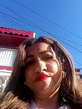 chloe  Jones  online show from November 2025 12:09:02 PM