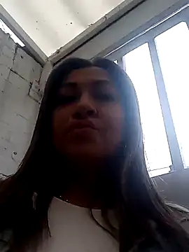 chloe  Jones  online show from November 2025 12:31:01 PM