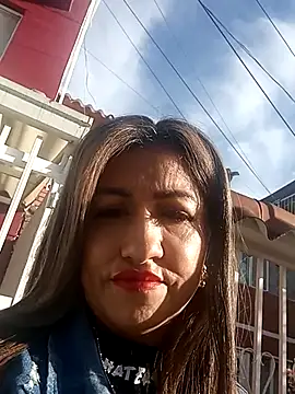 chloe  Jones  online show from November 2025 12:11:02 PM