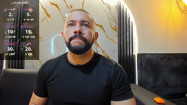 Snapshot of isaac_franko chatting on November 2025 09:04:01 PM isaac franko online show from November 2025 09:04:01 PM