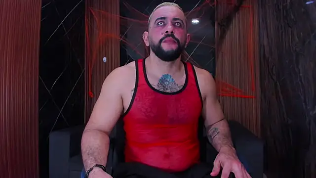 Snapshot of isaac_franko chatting on October 2025 08:38:01 PM isaac franko online show from October 2025 08:38:01 PM