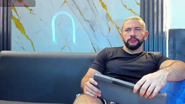 Snapshot of isaac_franko chatting on November 2025 01:14:02 PM isaac franko online show from November 2025 01:14:02 PM