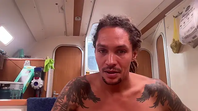 Snapshot of Monk_and_Mia chatting on October 2025 09:19:02 AM Monk and Mia online show from October 2025 09:19:02 AM