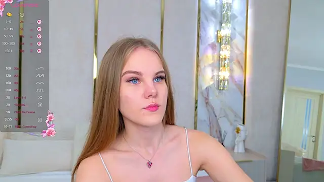 Lili Lohan online show from October 2025 05:02:01 PM