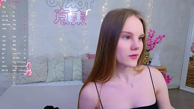 Lili Lohan online show from April 2026 05:03:01 AM