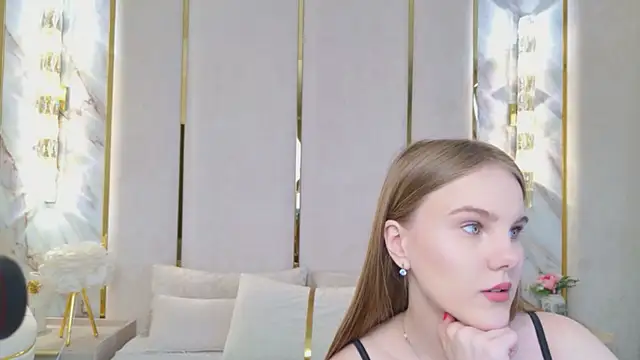 Snapshot of Lili_Lohan chatting on May 2026 05:03:02 AM Lili Lohan online show from May 2026 05:03:02 AM
