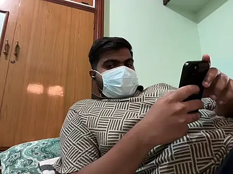 Romeo Sam2 online show from September 2025 07:03:02 AM