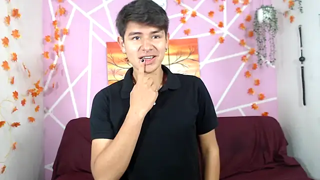 Snapshot of nexusboyhot chatting on October 2025 01:34:02 PM nexusboyhot online show from October 2025 01:34:02 PM