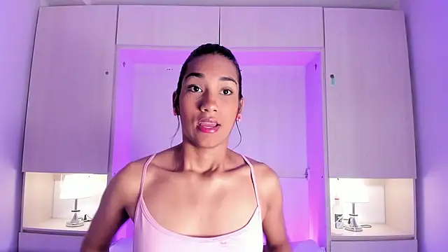 AnahiCollins online show from April 2026 11:36:02 AM