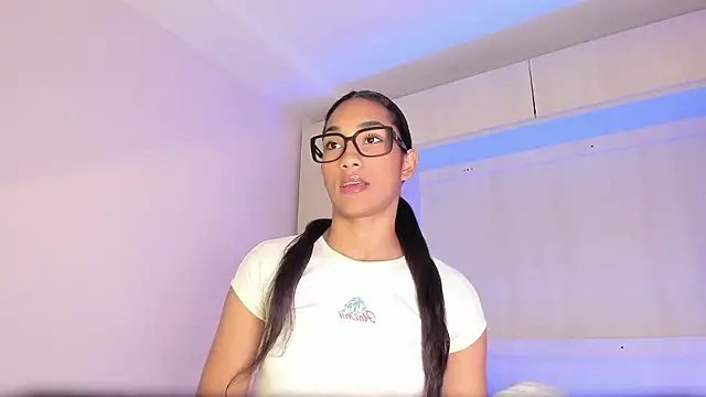 AnahiCollins online show from January 2026 11:35:02 AM