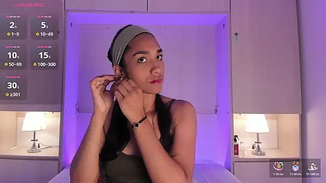 AnahiCollins online show from November 2025 11:37:01 AM