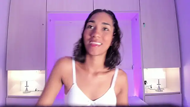 AnahiCollins online show from April 2026 11:39:01 AM